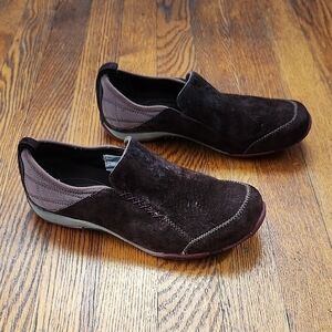 Merrell Brown Suede Flats with Flexible Sole 7